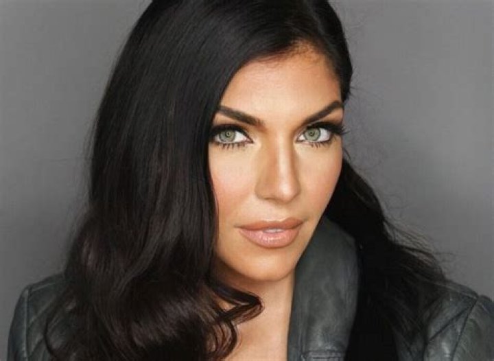 Anitra Mecadon Height, Weight, Net Worth, Age, Birthday, Wikipedia, Who, Nationality, Biography