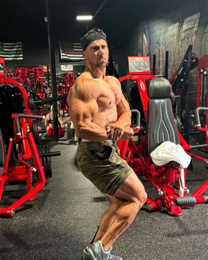 Brett Miller Height, Weight, Net Worth, Age, Birthday, Wikipedia, Who, Nationality, Biography