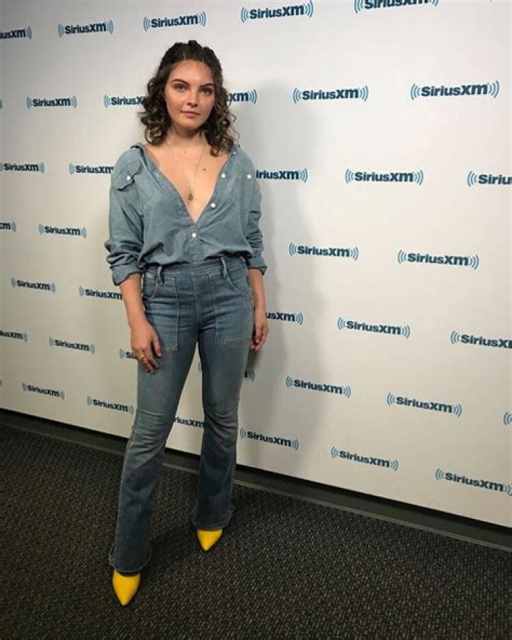 Camren Bicondova Height, Age, Boyfriend, Biography, Wiki, Net Worth