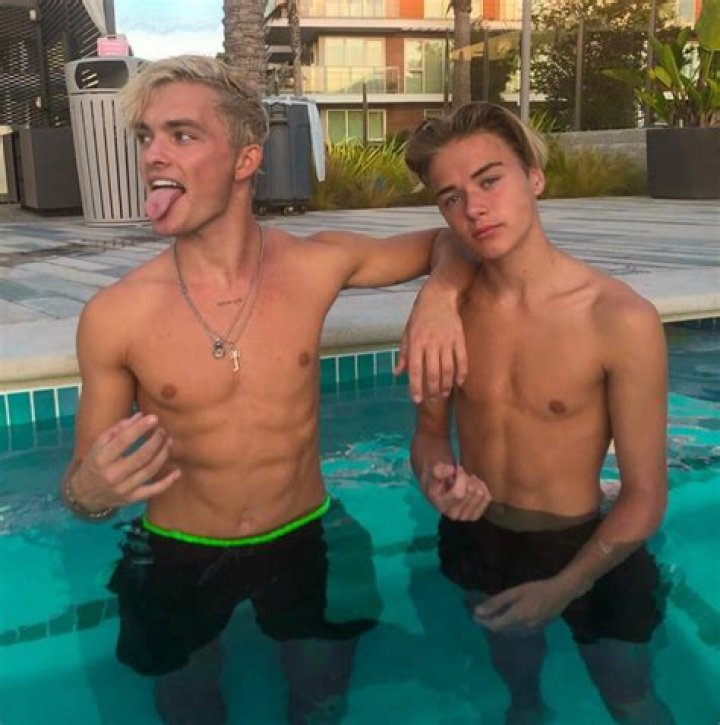 
Cas Werox Height, Weight, Net Worth, Age, Birthday, Wikipedia, Who, Nationality, Biography 