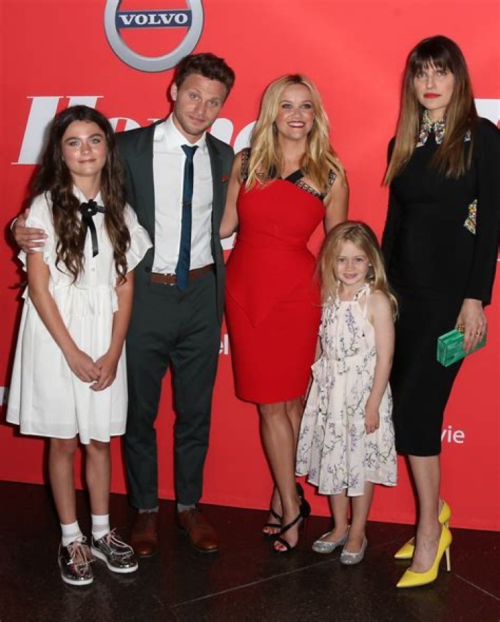 
Elijah Flanery Height, Weight, Net Worth, Age, Birthday, Wikipedia, Who, Nationality, Biography 