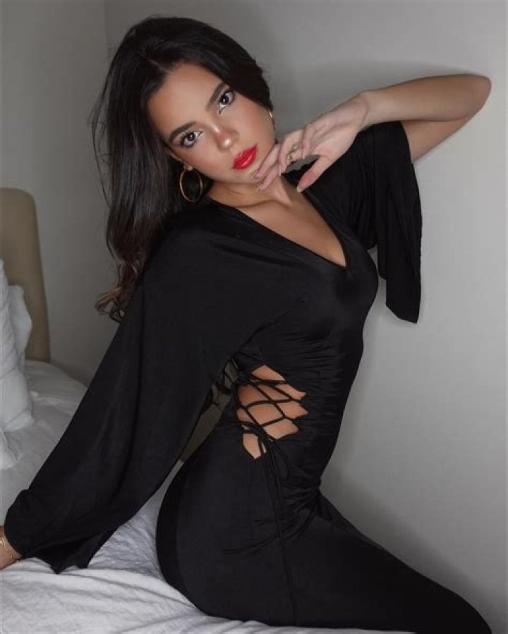 Ella Mendelsohn Height, Weight, Net Worth, Age, Wiki, Who, Instagram, Biography