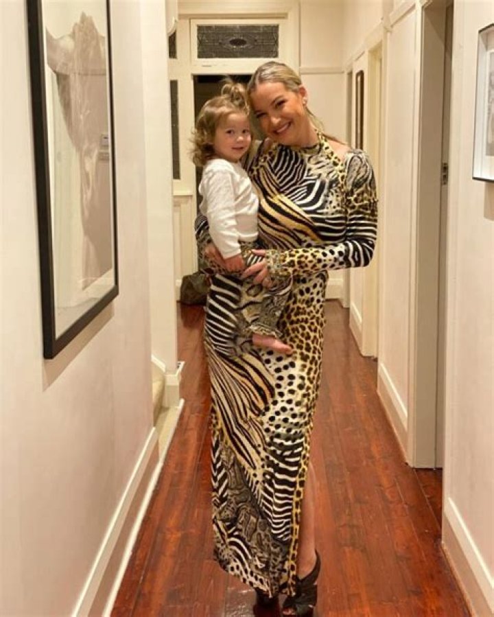 
How Old Is Hannah Ferrier Daughter Ava Grace? Father Josh Robert And Family 