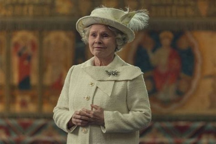
Imelda Staunton on Portraying Queen Elizabeth in ‘The Crown’ After Monarch’s Death: ‘It Was Odd’ 