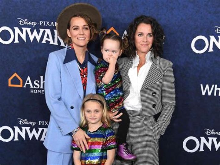 
Is Brandi Carlile Gay: With Her Wife Catherine Shepherd’s Sweet Love Story 