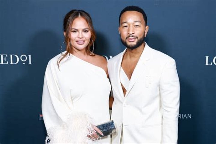 
Is John Legend Married? John Legend Singer Age, Wife, Children, Net Worth, Height, and More 