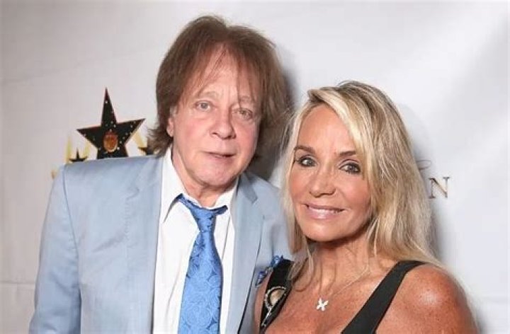 
Is Laurie Money Married? Her Bio, Age, Husband, Kids and Net worth 