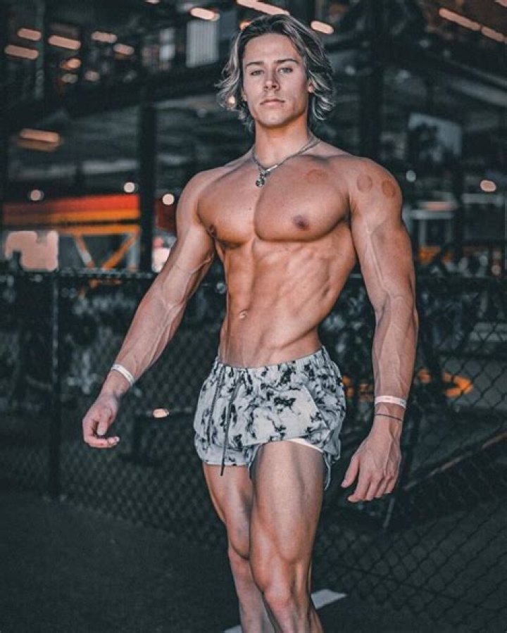 Jacky Eubanks Height, Weight, Net Worth, Age, Birthday, Wikipedia, Who, Nationality, Biography