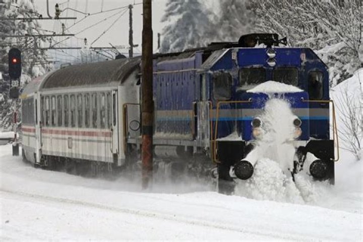 
Kashmir’s first electric train to start moving on Banihal-Baramulla stretch from Oct 2 
