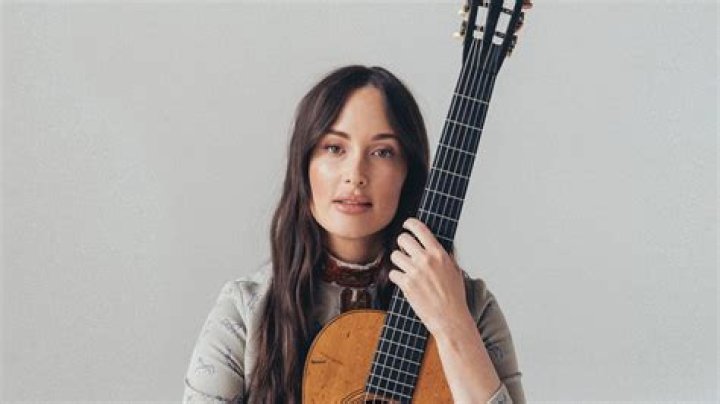 
Kelly Christine Musgraves Height, Weight, Net Worth, Age, Birthday, Wikipedia, Who, Nationality, Biography 