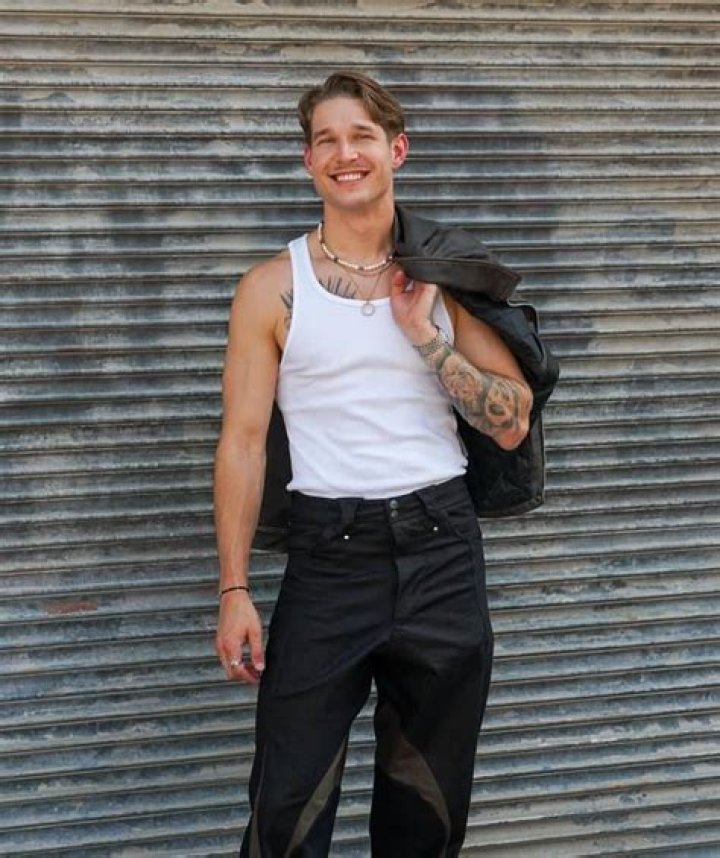 
Kyle Jamison Height, Weight, Net Worth, Age, Birthday, Wikipedia, Who, Nationality, Biography 