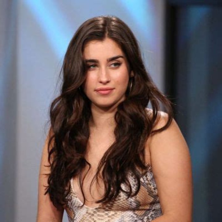 
Lauren Jauregui Has Threatened To Leave Twitter In Response To The New Authentication Rules 