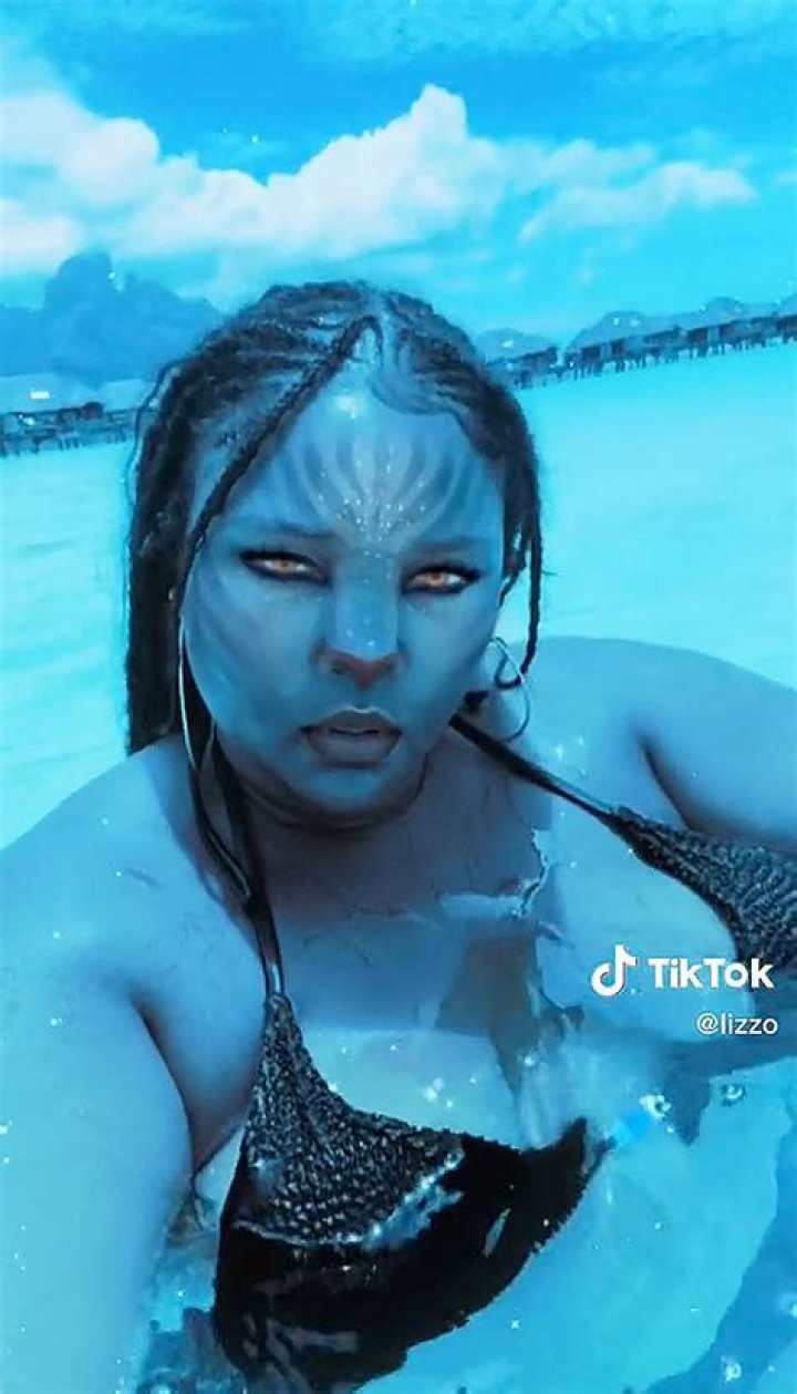 
Lizzo Cosplays as a Blue Na’vi on TikTok, Says ‘Tell James Cameron I’m Ready’ to Star in ‘Avatar 3’ 