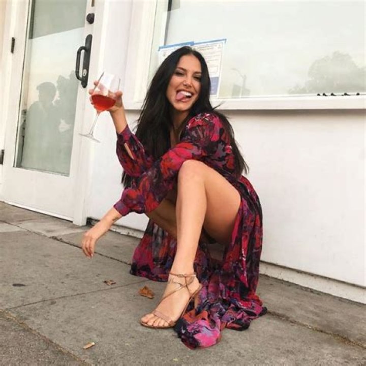 
Naked Truth Of Cassie Scerbo – Net Worth, Husband, Wiki 