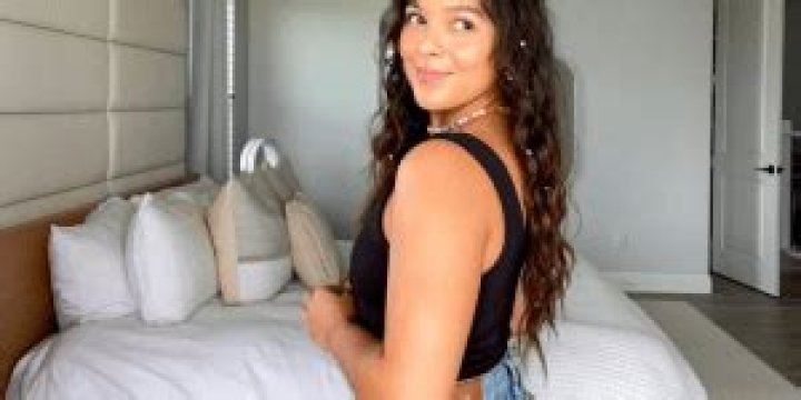 
NATALIES OUTLET Height, Weight, Net Worth, Age, Birthday, Wikipedia, Who, Nationality, Biography 