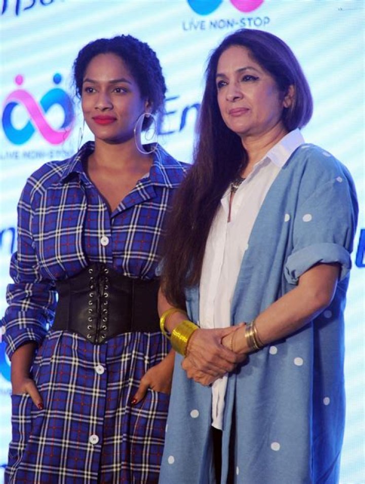 Neena Kulkarni Height, Weight, Net Worth, Age, Birthday, Wikipedia, Who, Instagram, Biographyv