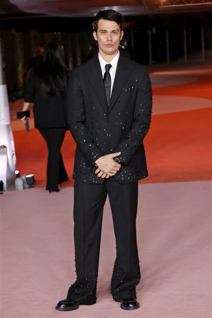 Nicholas Galitzine Height, Weight, Net Worth, Age, Birthday, Wikipedia, Who, Nationality, Biography