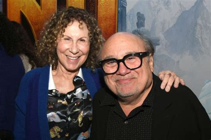 
Remembering Edith Pearlman: Her Husband, Parents, and Cause of death dies at 86 