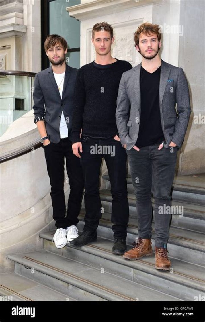 Samuel Irons Height, Weight, Net Worth, Age, Birthday, Wikipedia, Who, Instagram, Biography