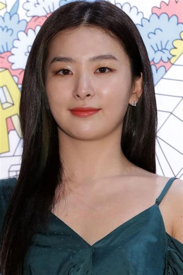 
Seulgi Height, Weight, Net Worth, Age, Birthday, Wikipedia, Who, Nationality, Biography 