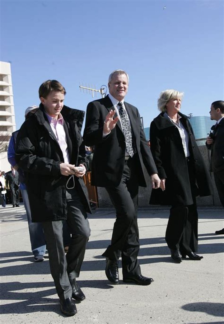 
Stefan Persson Height, Weight, Net Worth, Age, Birthday, Wikipedia, Who, Instagram, Biography 