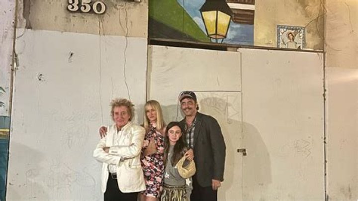 Were Benicio Del Toro and Kimberly Stewart married? Relationship explored as duo pose with daughter