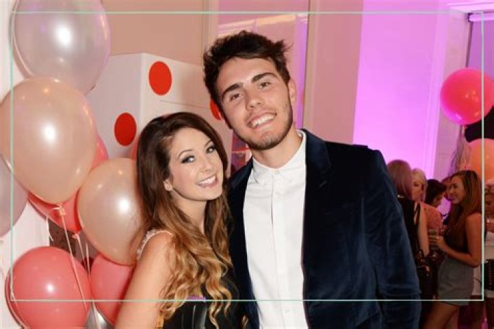 
Zoe Sugg Boyfriend Alfie Deyes Is An English YouTuber 